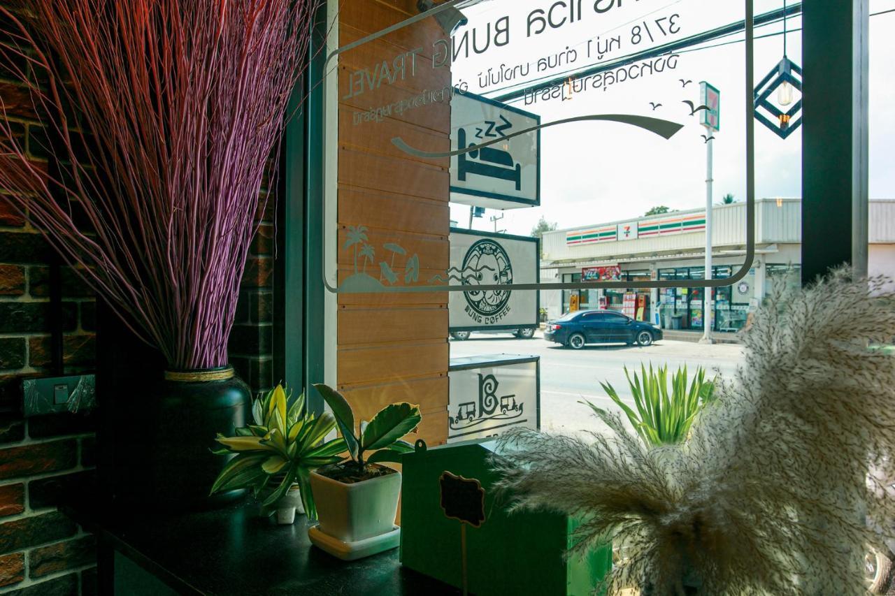 Sleepbox Hostel Suratthani Сурат Тхани Екстериор снимка