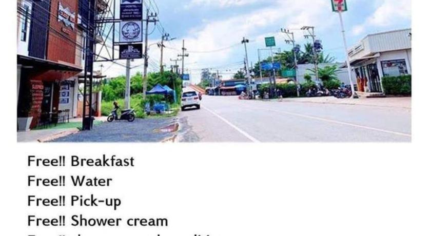 Sleepbox Hostel Suratthani Сурат Тхани Екстериор снимка