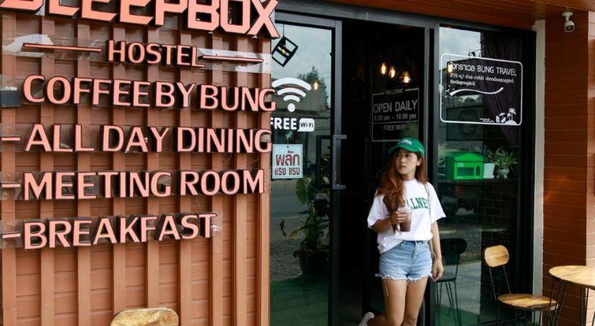 Sleepbox Hostel Suratthani Сурат Тхани Екстериор снимка